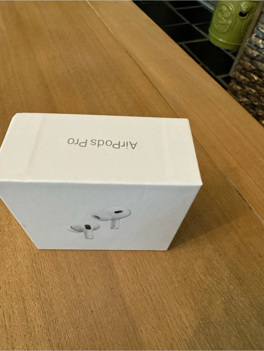 SEALED Apple AirPods Pro 2ND GENERATION w/ MagSafe Case USB C Wireless Earbuds